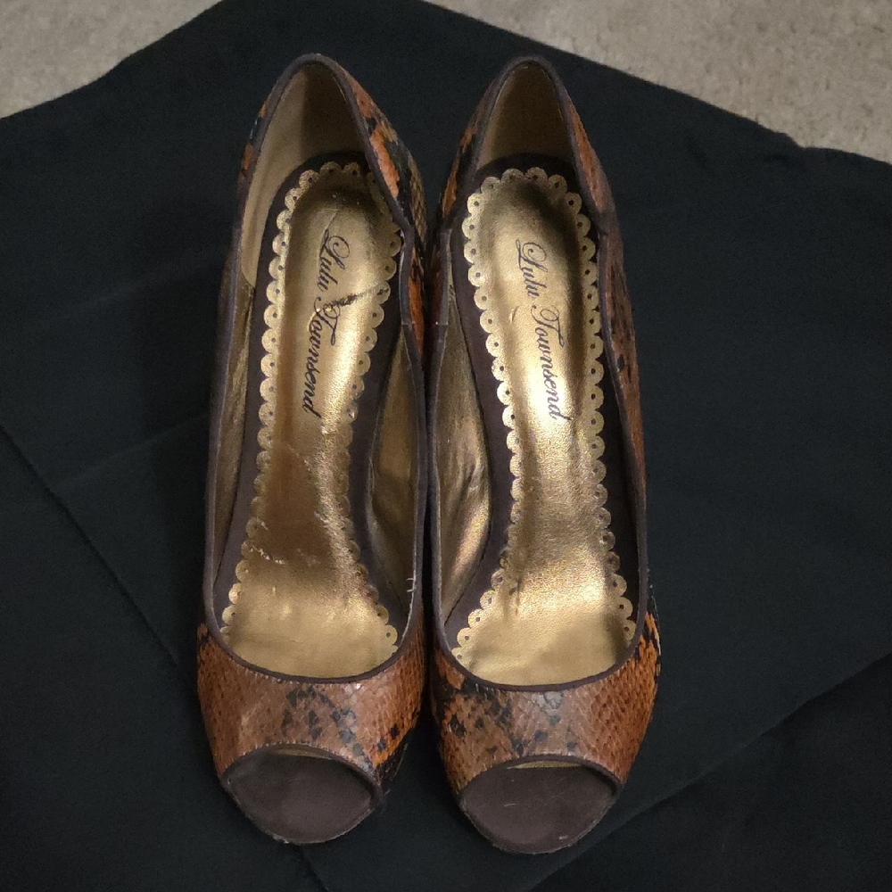 Lela Rose Snakeskin Pattern Peep Toe Heels